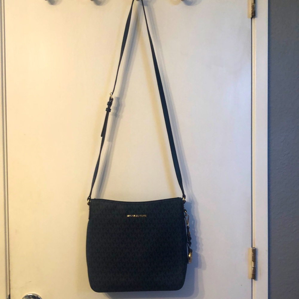 Michael Kors messenger bag